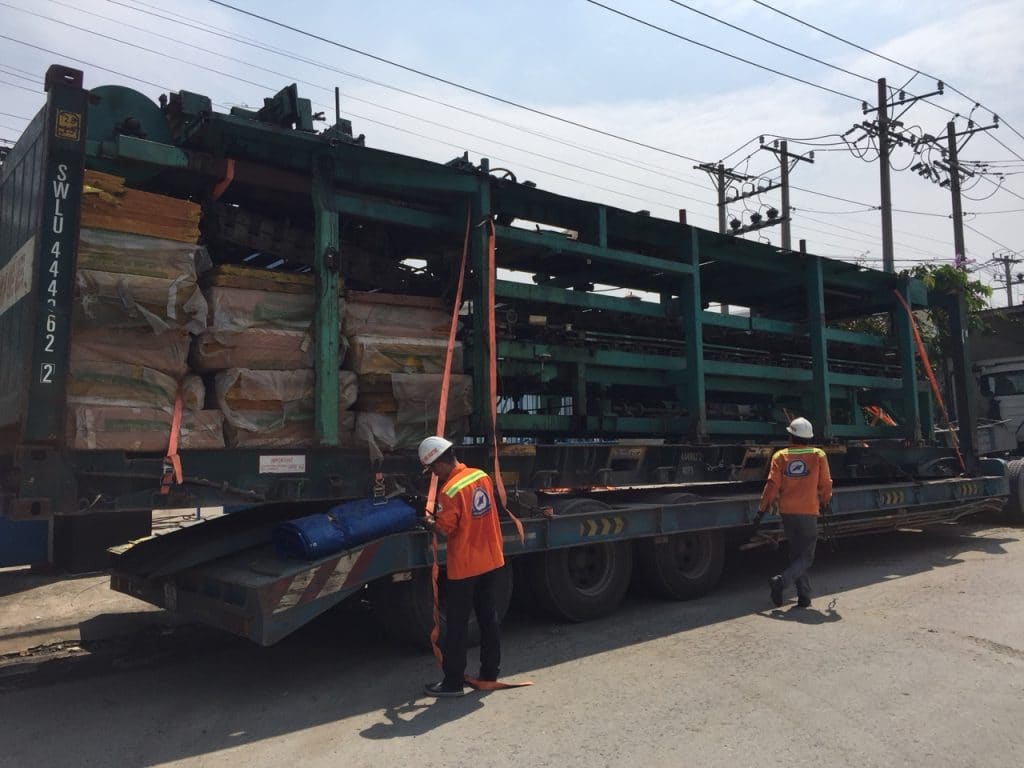 Dịch vụ lashing - Chằng buộc hàng hóa & Máy móc 13 Dịch vụ lashing - Chằng buộc hàng hóa & Máy móc 11