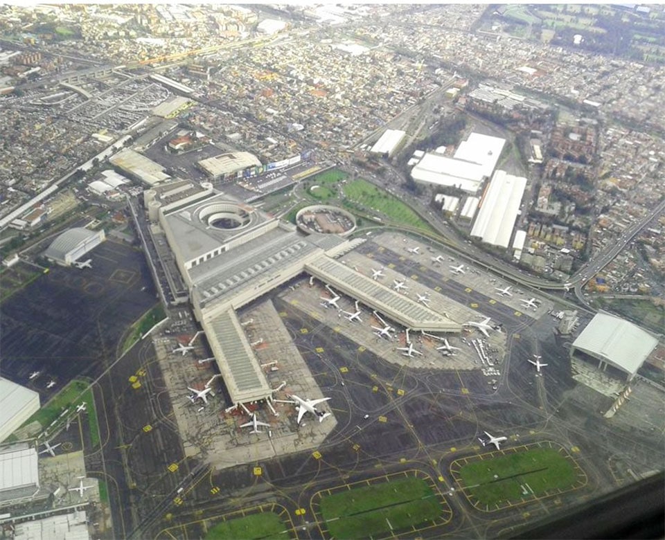 Toàn cảnh sân bay quốc tế Benito Juarez Tại Mexico 