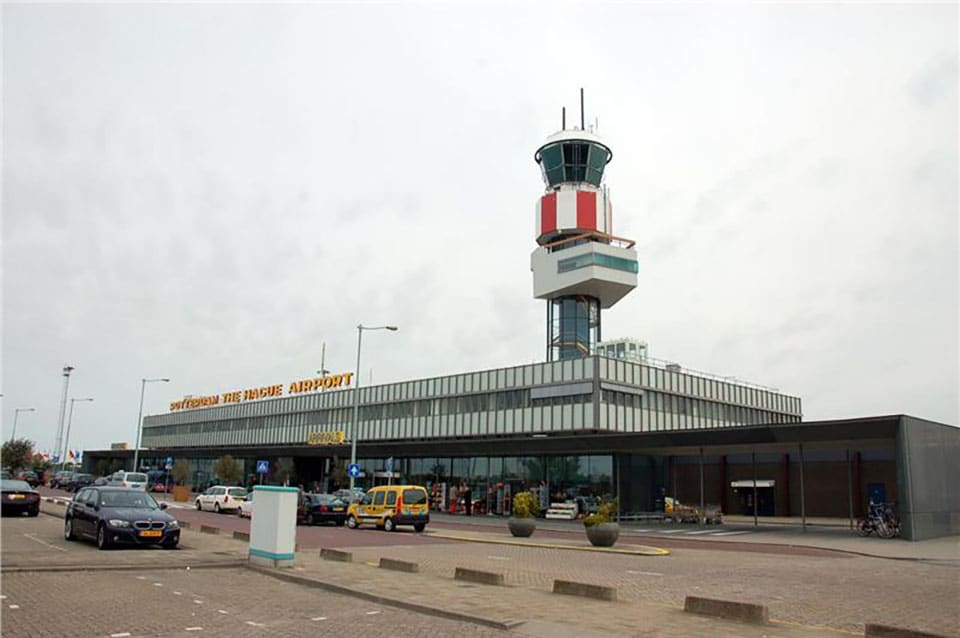 Một góc nhìn sân bay rotterdam của hà lan