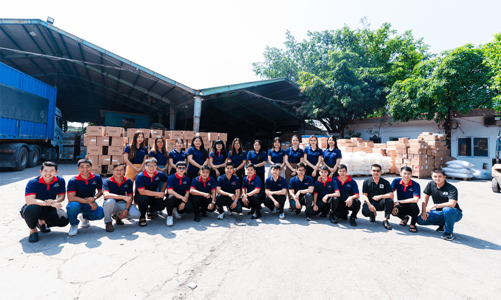Dịch Vụ Khai Báo Hải Quan Trọn Gói - Giải Pháp Toàn Diện Cho Doanh Nghiệp Xuất Nhập Khẩu 2025 22 Đội ngũ nhân viên khai báo hải quan giàu kinh nghiệm