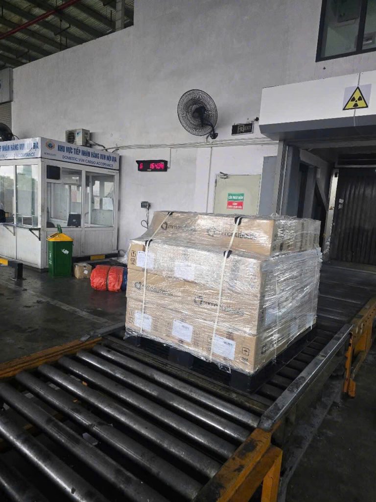 Dịch vụ chuyển phát nhanh đi Mỹ uy tín, an toàn tại An Pha