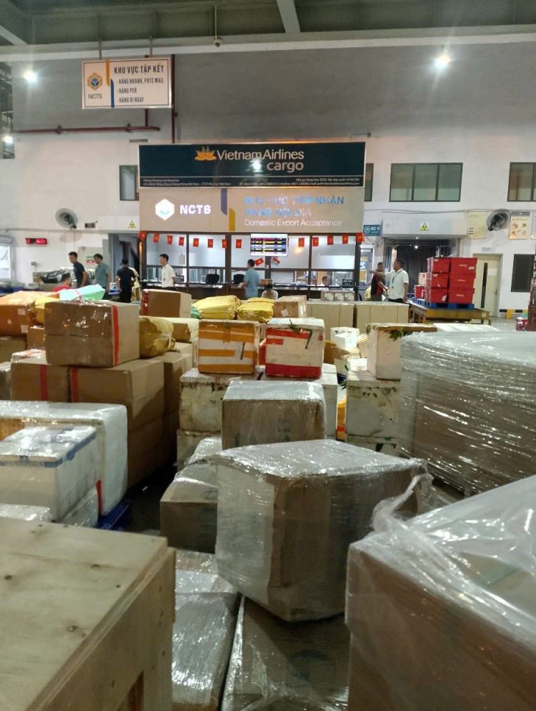 An Pha có Tuyến gửi hàng nhanh - gửi hàng hỏa tốc đi Singapore khai thác mỗi ngày