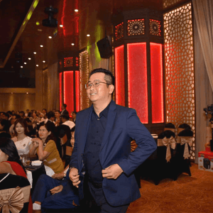 Trưởng phòng khai báo hải quan - Mr. Trưởng