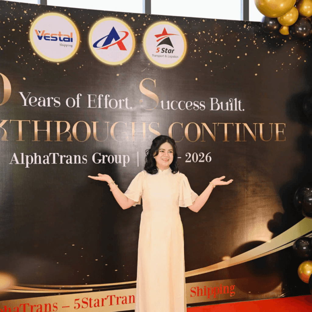 Quỳnh Như - Trưởng phòng vận chuyển quốc tế