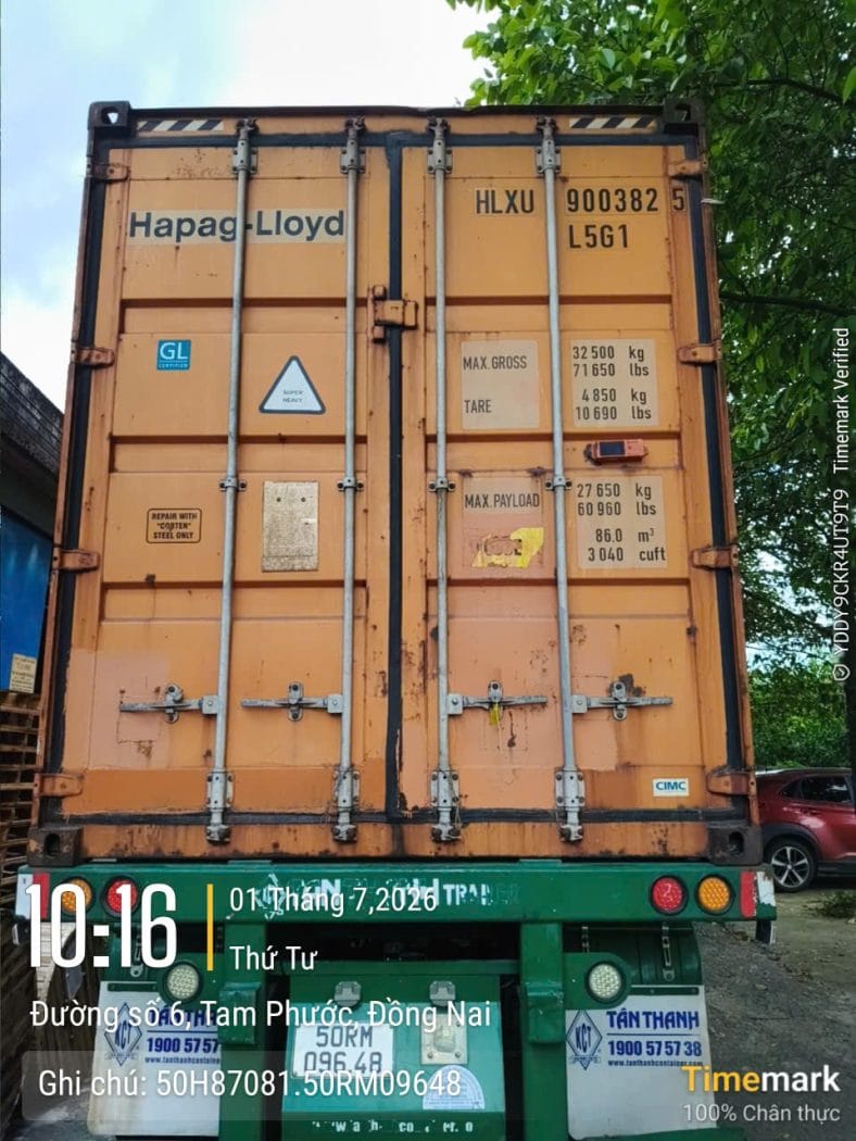 Container Hapag-Lloyd 45 feet High Cube Pallet Wide