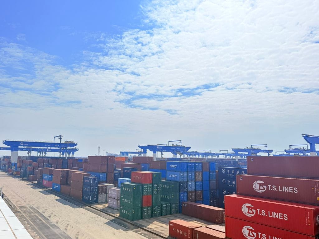 logistics không chỉ là xây thêm hạ tầng